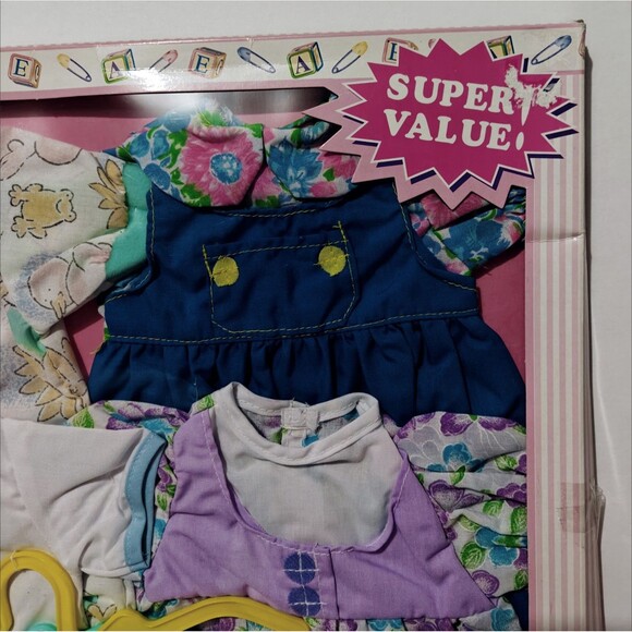 New Vintage Doll Baby Clothes 15" to 17" 1990s 4 Outfits Dress Pajamas Gift Set - Picture 2 of 11